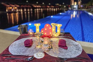 Candlelight Dinner